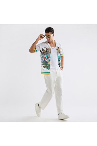 FAV All-over Graphic Print Shirt With Camp Collar And Short Sleeves