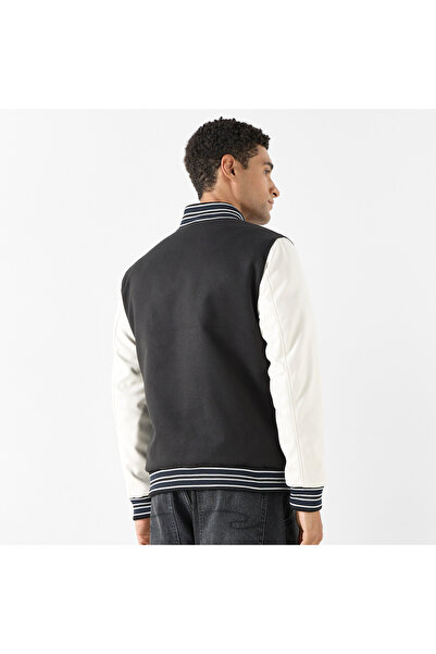 SP Characters The Las Vegas Raiders Logo Detail Bomber Jacket With Pockets And Long Sleeves