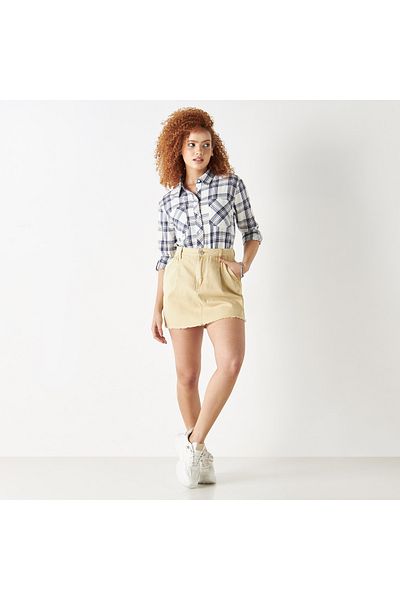 Lee Cooper Checked Button Up Denim Shirt With Chest Pockets And Long Sleeves