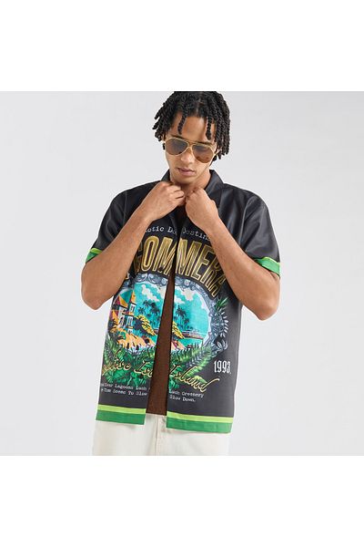 FAV All-over Graphic Print Shirt With Camp Collar And Short Sleeves