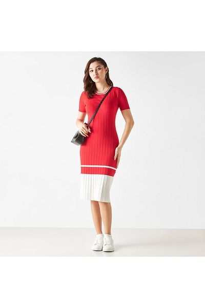2Xtremz Textured Bodycon Dress With Short Sleeves