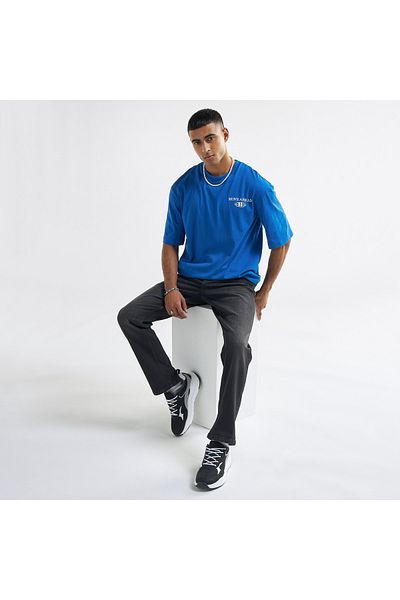 FAV Typography Print T-shirt With Short Sleeves And Crew Neck