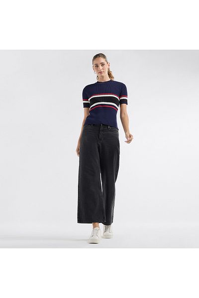 FAV Colourblock Crew Neck T-shirt With Short Sleeves