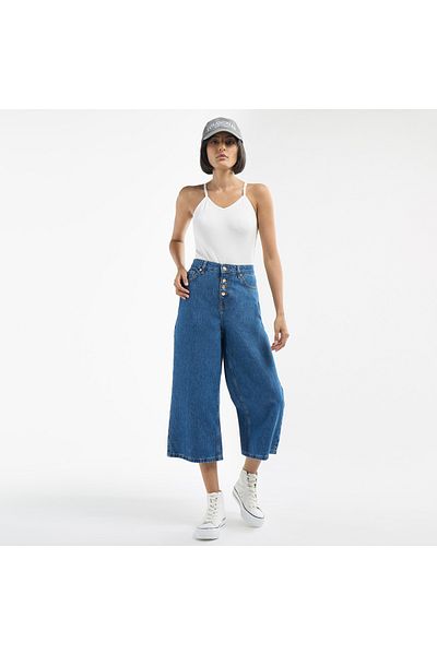 FAV Ribbed Sleeveless Bodysuit With V-neck