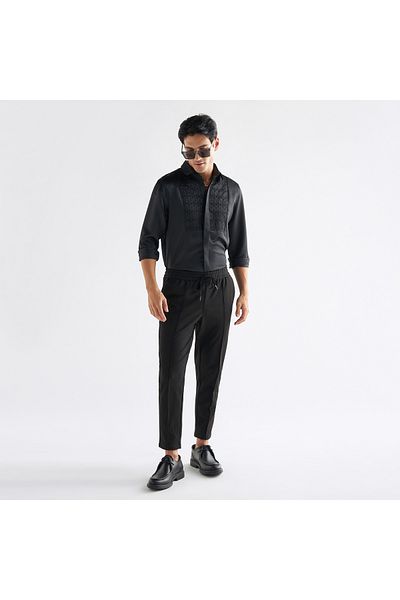 FAV Dress Shirt With Embroidered Bib