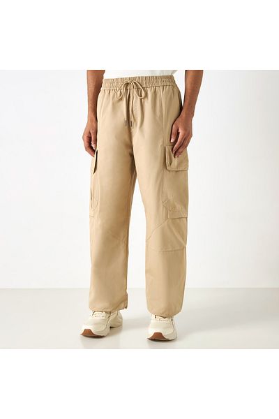Lee Cooper Solid Cargo Pants With Pockets