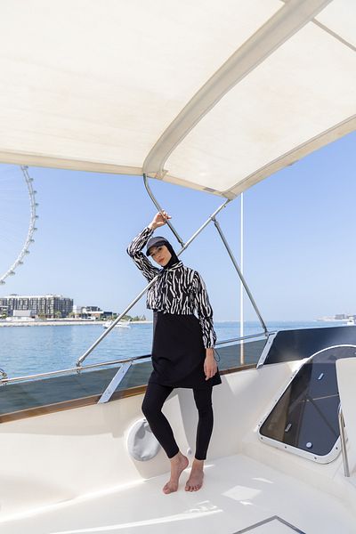 ALFASA Μαγιό Crop Hijab με σχέδιο
