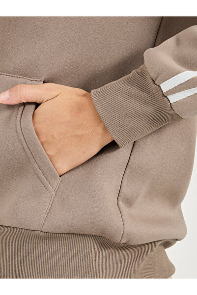 Styli Contrast Stripe Detail Front Zip Jacket & Embroidered Detail Pants Co-Ords