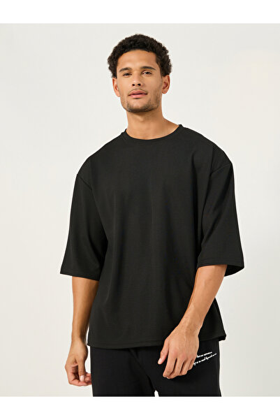 Styli تي شيرت قطني سادة بقصّة عادية ورقبة دائرية