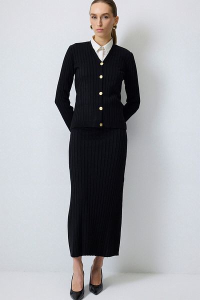 Touché Privé Cardigan Skirt Knitwear Set