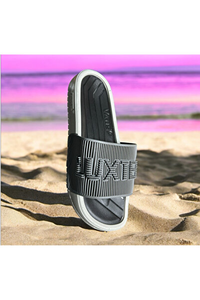 Lion Men's Beach Pool Sea Slippers Suitable for Daily Use