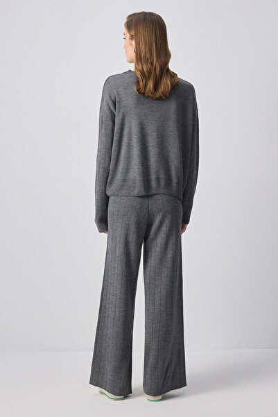 Touché Privé Sweater Pants Kit Suit