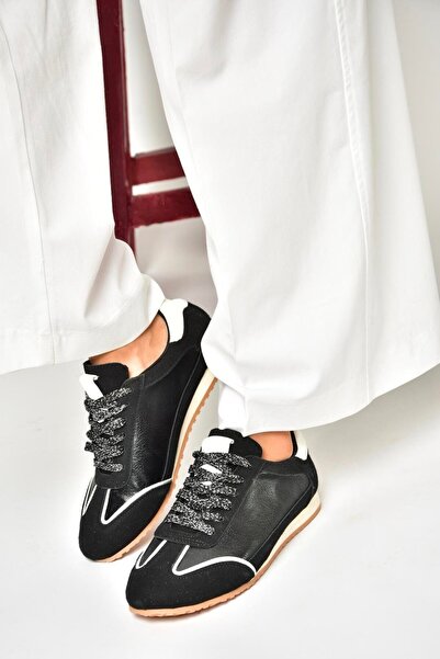 Fox Shoes U820730509 Чорні жіночі спортивні кросівки