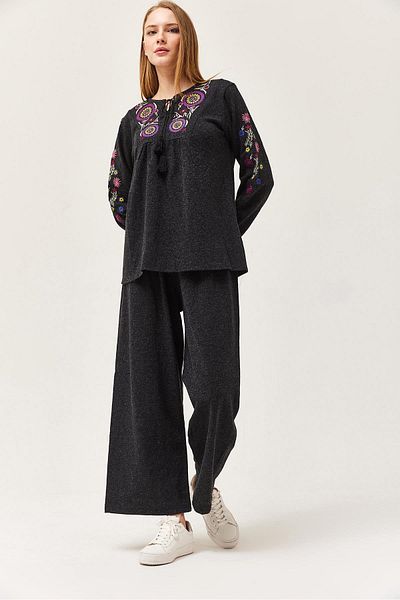 CALİENTE Hera Fabric Front and Sleeves Embroidered Double Suit Black