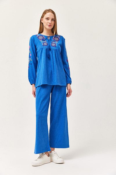 CALİENTE Hera Fabric Front and Sleeves Embroidered Double Suit Blue