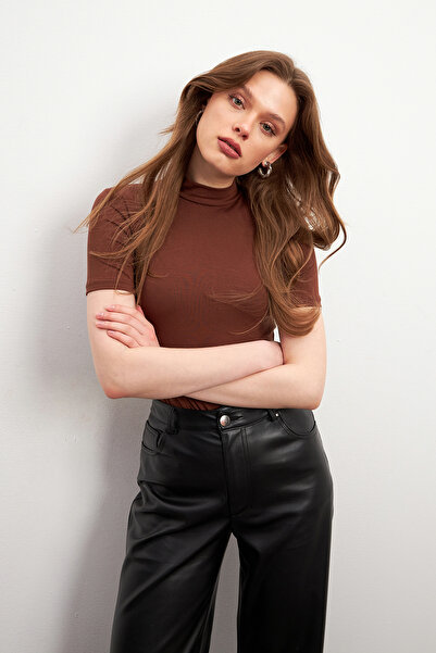 Bipantolon Γυναικεία κοντομάνικη μπλούζα Bitter Brown