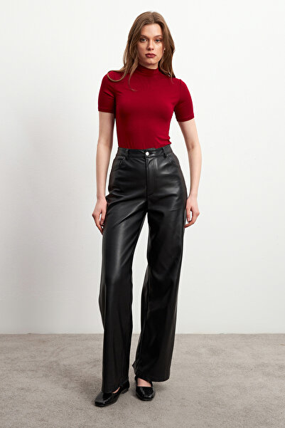 Bipantolon Γυναικεία μπορντό κοντομάνικη μπλούζα