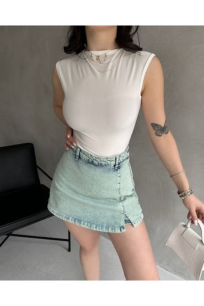 Fav Style Γυναικεία μπλούζα με λαιμόκοψη αμάνικη χαμηλού κοψίματος πλάτης Λευκή