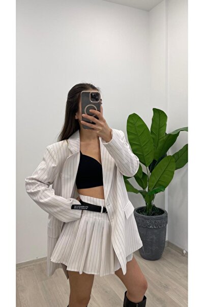 Nazline Women's Striped Double Button Flap Pocket Wide Fit Blezer Jacket