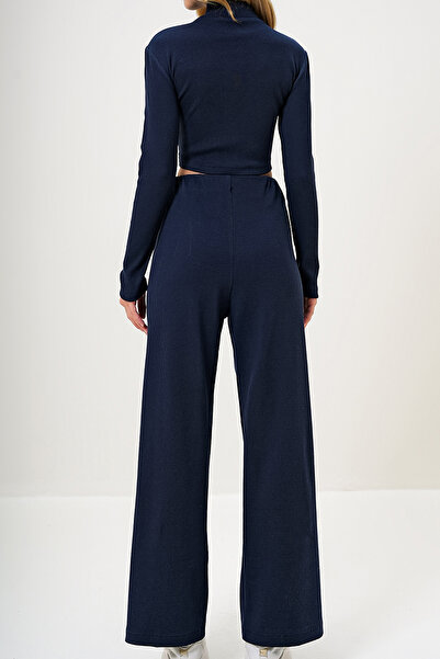 VAGGON Women's Navy Blue Stand Collar Camisole Crop Blouse and Pants Suit Prmx13058