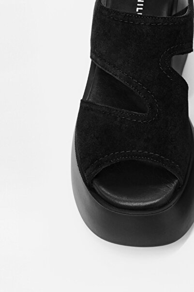 NILUFARR Simba Black Suede Thick Soled Women's Sandals