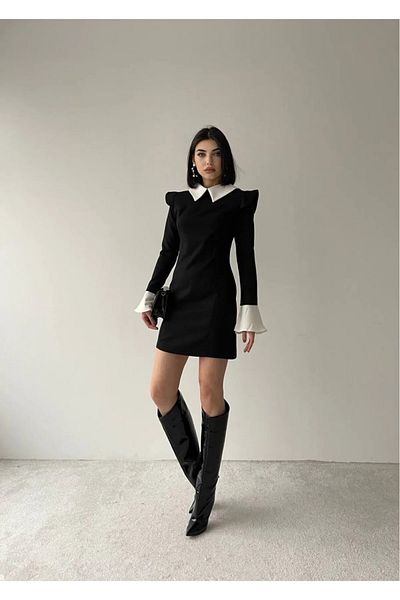 Afiş Butik Negru Alb Detaliu Auriu Guler Cămașă Scurtă - Rochie Lungă