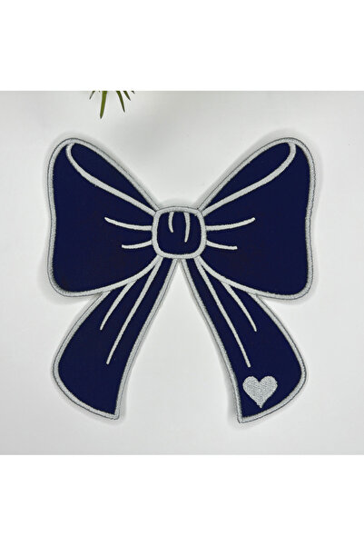 Genel Markalar Kurdele Şeklinde Nakışlı Kumaş Kokteyl Peçetesi 1 Adet Lacivert Gümüş 15 x 15 Çok Renkli Kumaş TR Ne