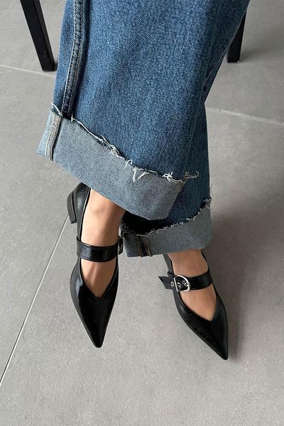 STRASWANS Women's Belt - Wrinkled Leather Ballerina Black Detail