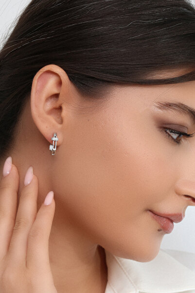 Gümüş Vadisi Kadın 925 Ayar Gümüş Zirkon Taşlı Küpe