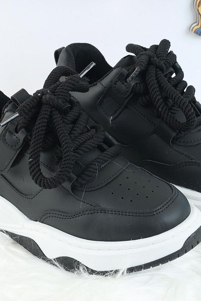 Moda Lime Unisex Children's Sports Shoes Kuromi Special Design Lace-Up and Velcro Sneakers