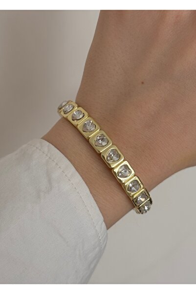 KİLİGİSTANBUL KALPLİ TAŞLI LASTİKLİ BİLEKLİK