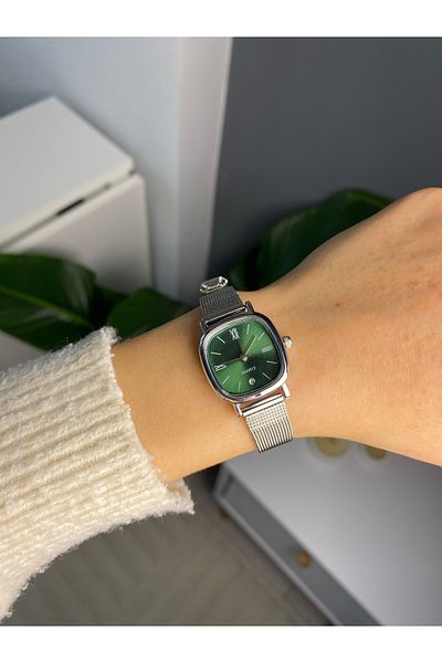 LUNA Eyewear Women's Minimal Vintage Round Case Retro Wristwatch with Silver Green Calendar Gray Steel Mesh Strap