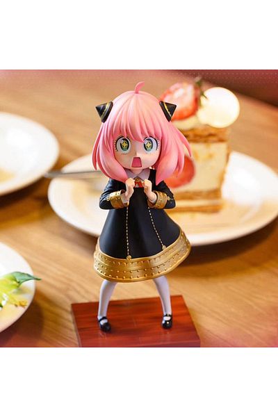 BANDAI no box Anya Spy Family Anya Forger Anime Figure Cute Anya Starry Eye 17cm Action Figurine Pvc Statue