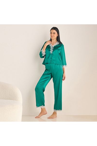 FAV Lace Detailed Shirt and Pyjama Set