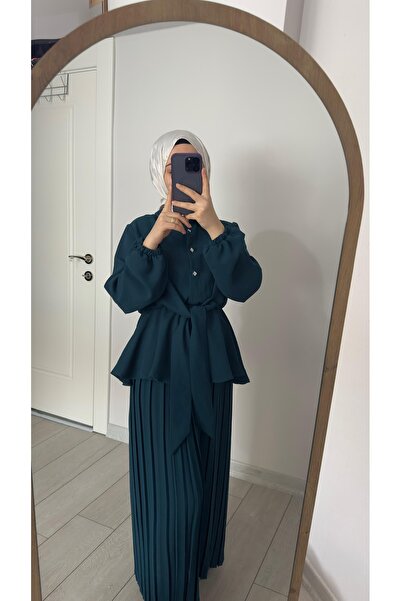 Mmasiva collection Pleated Skirt Suit