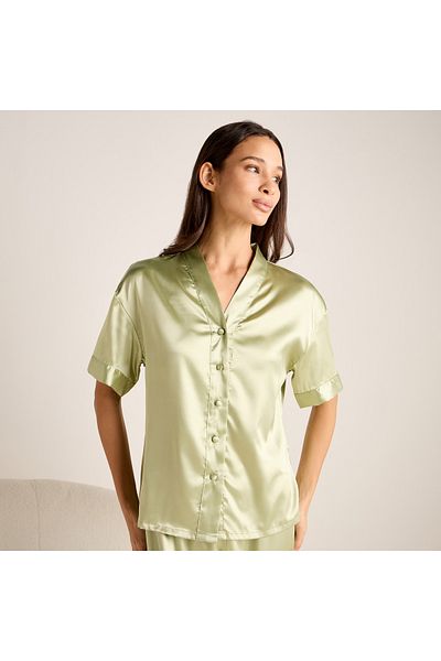 FAV V-neck Top with Short Sleeves and Elasticated Pyjama Set