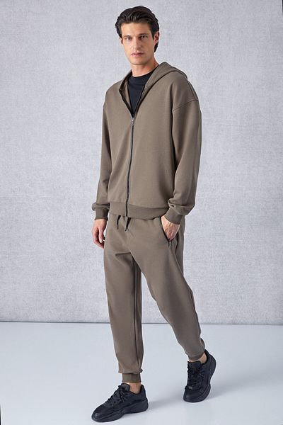 GRIMELANGE Pepo Men's Elastic Waist Relaxed Dark Brown Sweatpants with Zipper Print Detail Pockets
