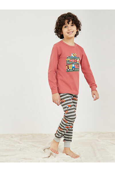 Styli Car Graphic Print T-Shirt & Pyjama Set