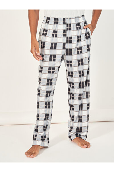 Styli Solid Henley Neck T-Shirt & Checkered Pyjama Set