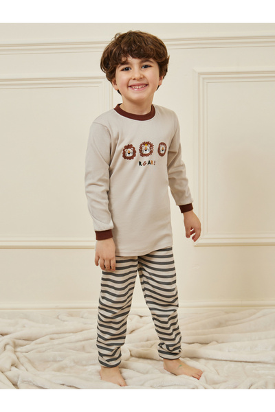 Styli Cartoon Printed T-Shirt & Striped Pyjama Set