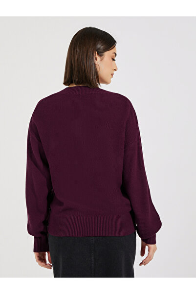 Styli Boxy Fit Regular Length Chunky Knit V Neck Sweater