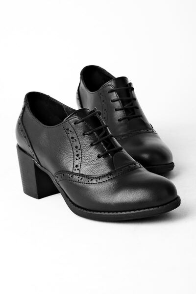 Lal Shoes & Bags Gemma Kadın Hakiki Deri Bot Süs Bağcık-siyah