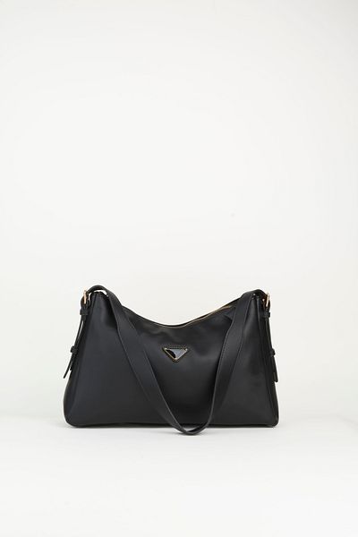 Vivaq Women's Black Baguette Satin Lined Faux Leather Zipper Closure Hand and Shoulder Bag