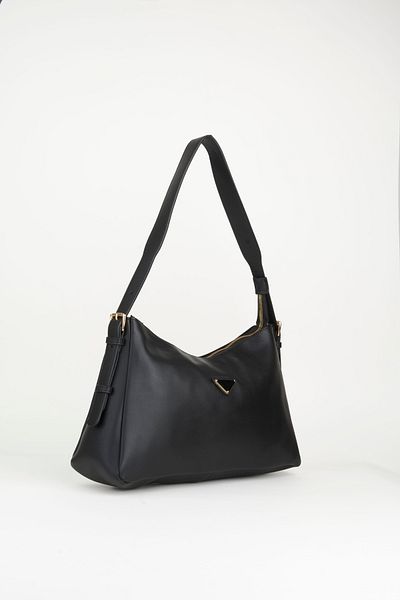 Vivaq Women's Black Baguette Satin Lined Faux Leather Zipper Closure Hand and Shoulder Bag