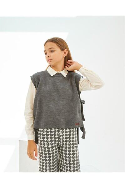 Hilal Akıncı Kids Girl's Knitwear Sweater White Shirt Houndstooth Model Trousers 3 Piece Set