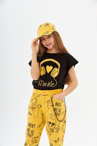 Hilal Akıncı Kids Girl's Earmuff Printed Black T-Shirt Chain Written Denim Capri Hatless 2-Piece Set