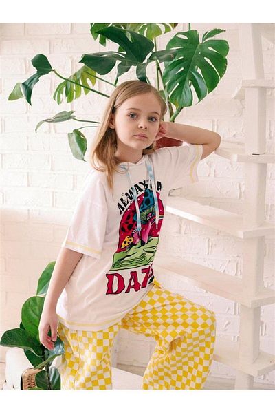 Hilal Akıncı Kids Girl's Hooded Mushroom Printed T-Shirt Checkered Fuchsia Jeans 2 Piece Set