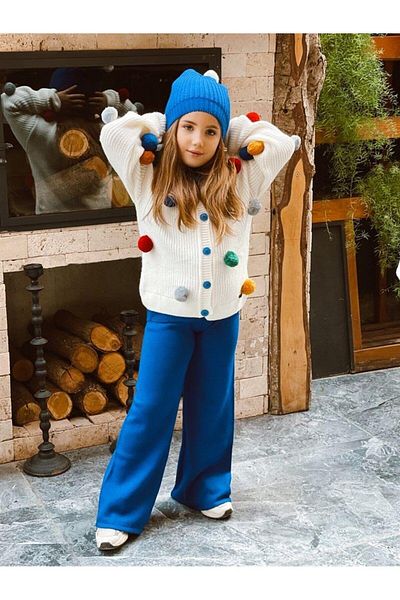 Hilal Akıncı Kids Λευκό πλεκτό ζακέτα και αμάνικο πλεκτό παντελόνι με πομπόν για κορίτσι - Σετ 4 τεμ