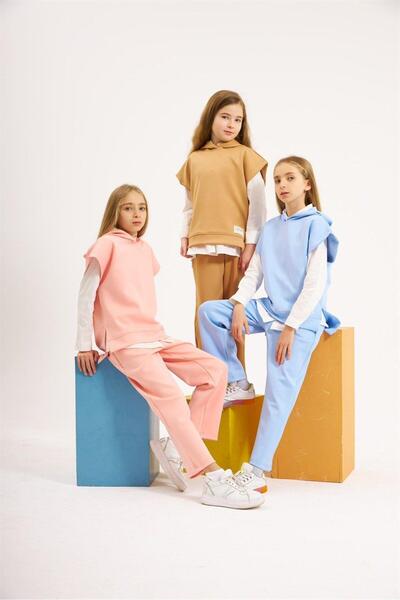 Hilal Akıncı Kids Hanorac cu mânecă scurtă din țesătură pentru scuba pentru fete Cămașă albă Pantaloni elastici Set 3 piese