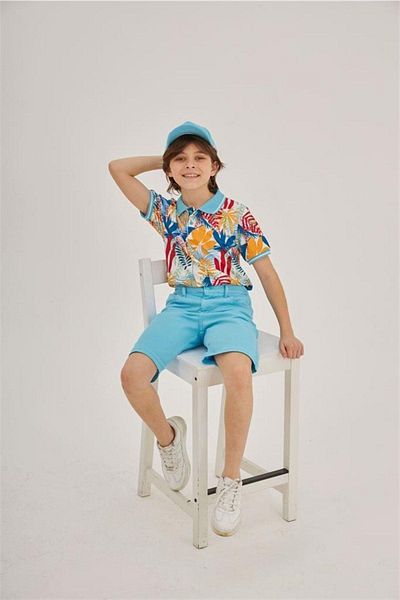 Hilal Akıncı Kids Tricou cu guler cu model pentru băiat Pantaloni scurți din denim colorați